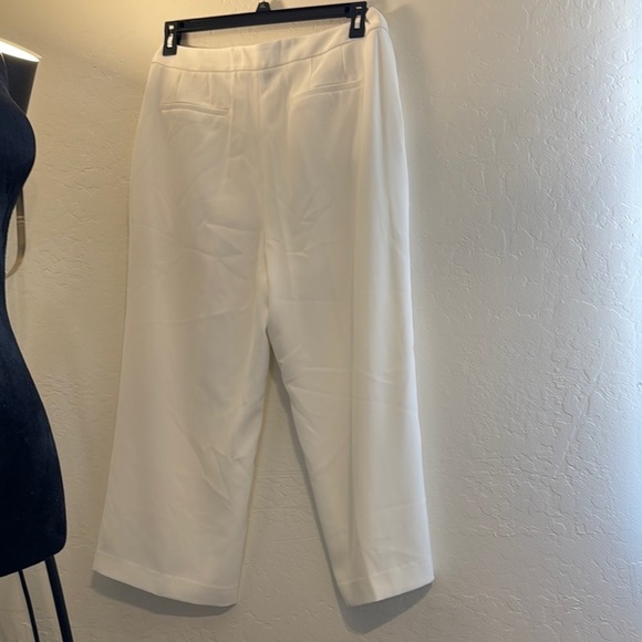 DKNY White Wide Leg Pants - Picture 3 of 5